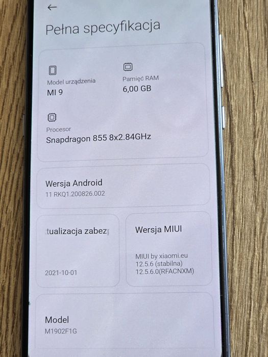Xiaomi Mi 9 – 6/128 GB, dobry stan, po pełnym resecie, bez blokad
