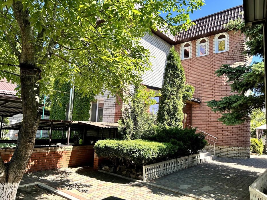 Продам або здам в оренду будинок в селищі Чаплине