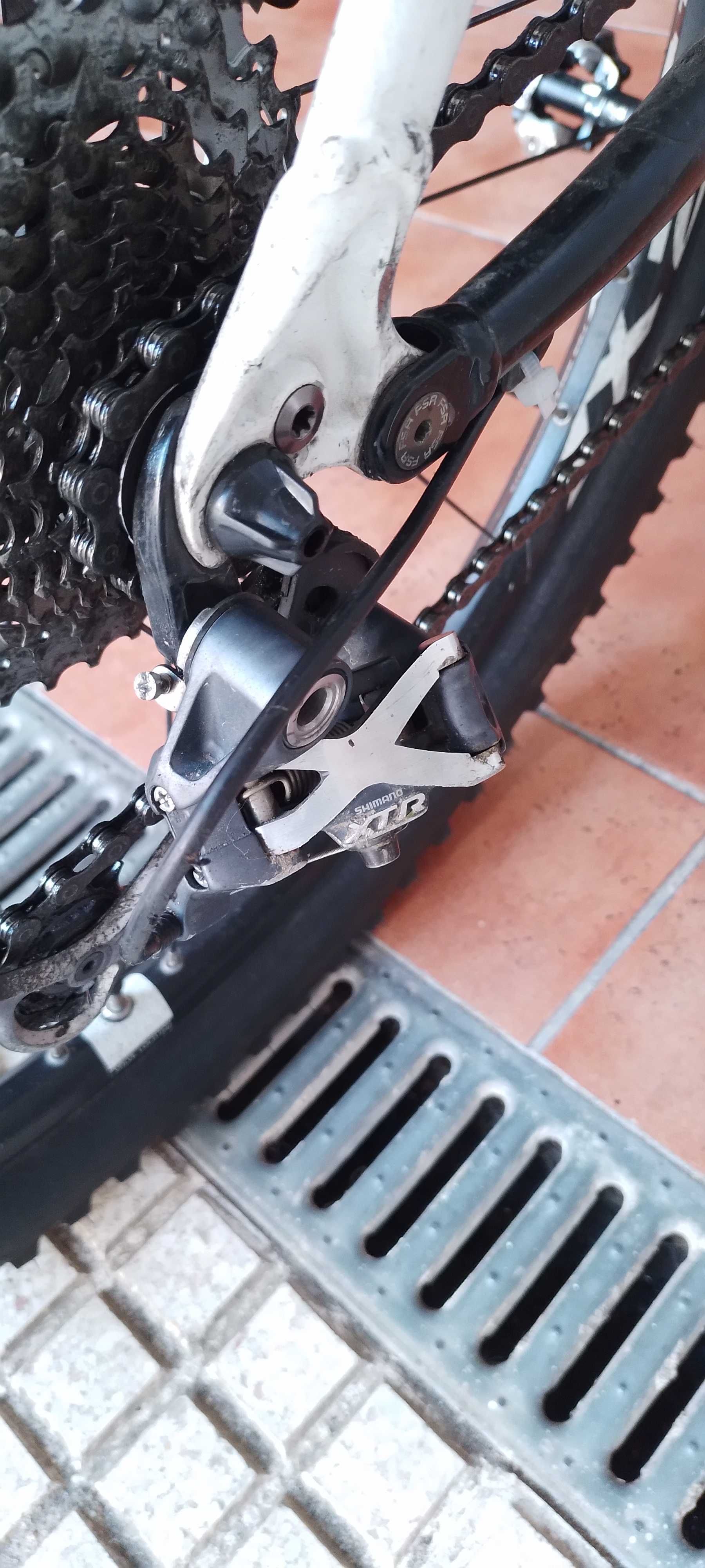 Bicicleta aro 26 Specialized