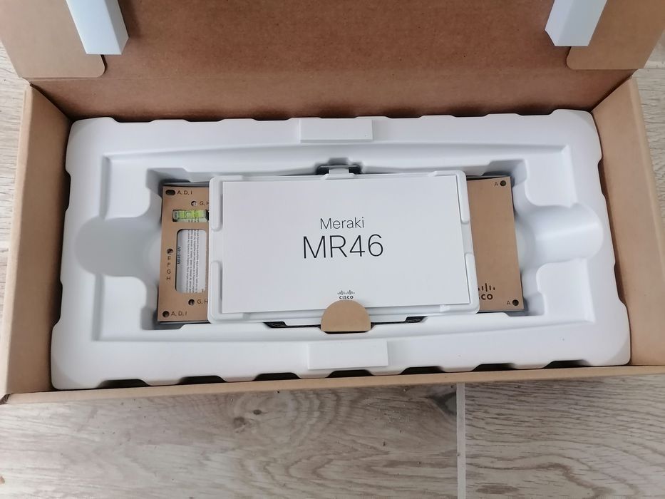 Router Meraki mr46