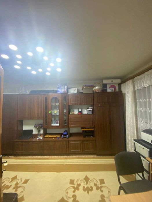 Продаж 3к Озерна 72м2 під Виплати підходить