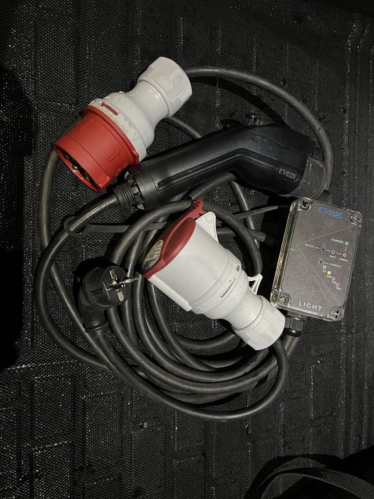 Продам зарядное устройство Eveus light 16a