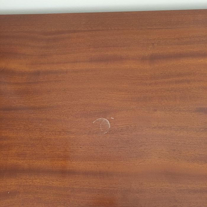 Cómoda de madeira maciça