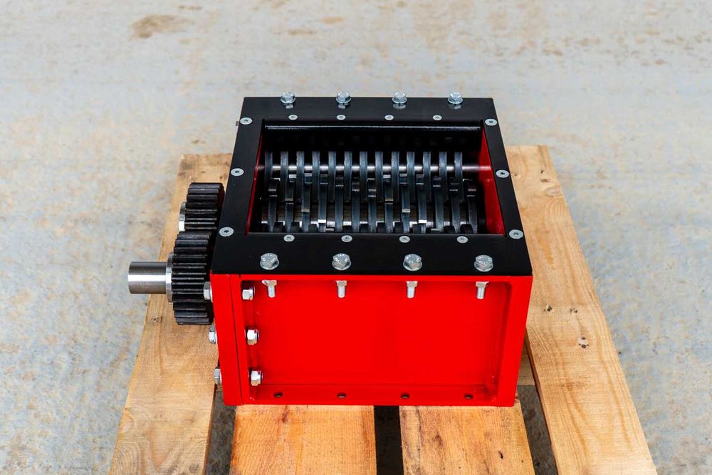 Mechanizm NISZCZARKA SHREDDER == maszyna do recyklingu