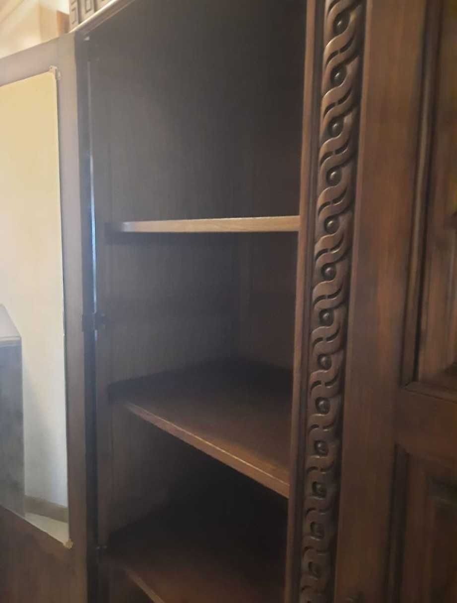 Estante/Roupeiro em castanho