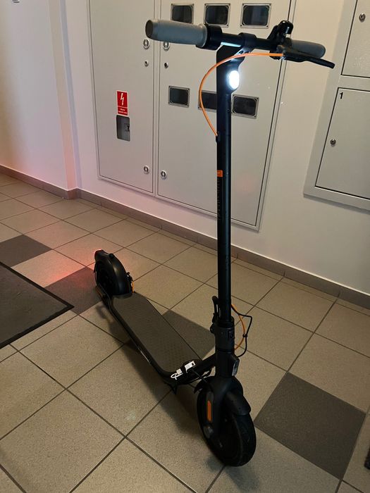 Hulajnoga elektryczna Ninebot f30d