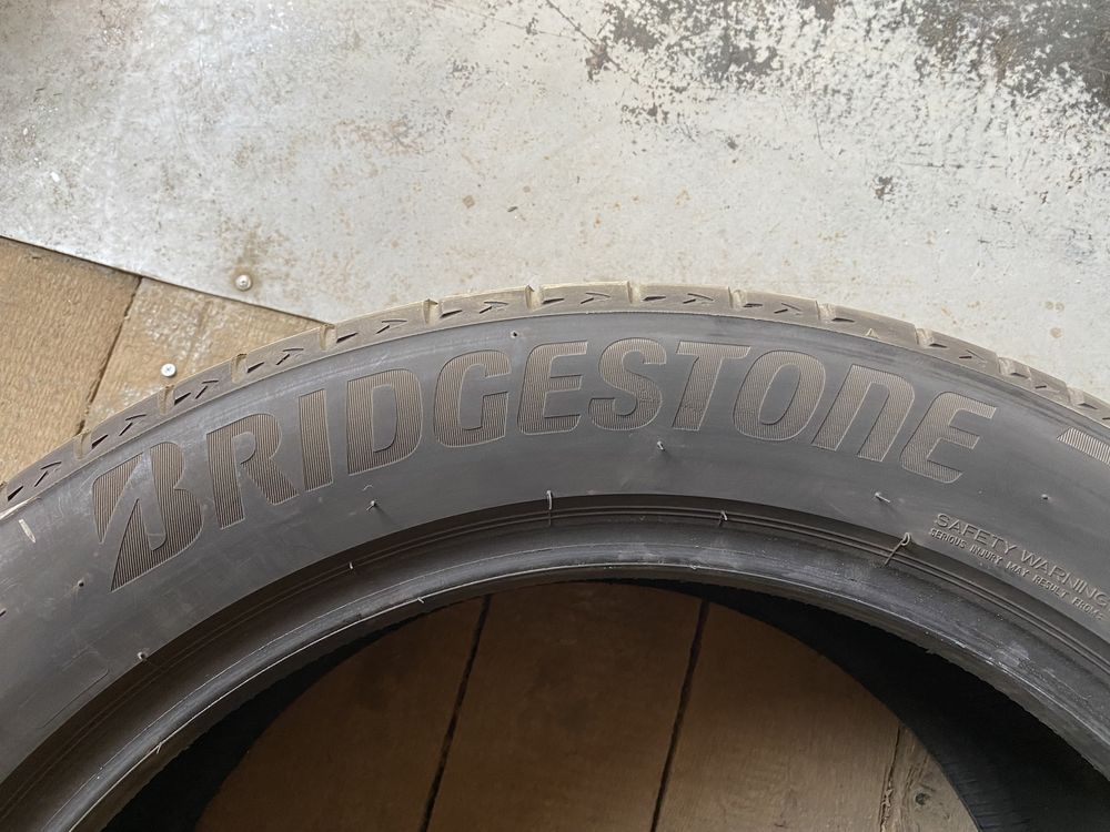 Літня резина шини 285/45R20 BRIDGESTONE