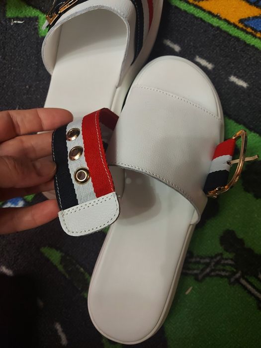 Стильные шлёпанцы