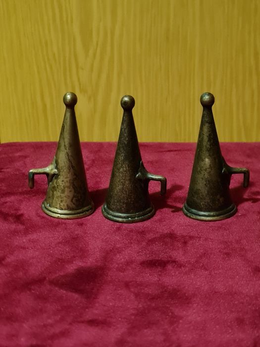 Колпачок для гашения свечей.