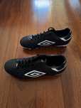 Chuteiras Umbro novas (só foram usadas 1 x em campo relva sintetica)