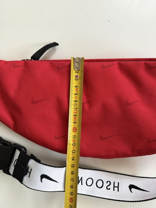 Nerka - Czerwona - Nike