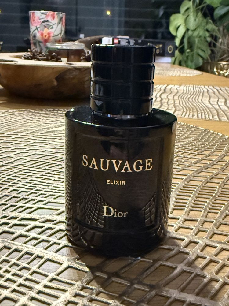 Dior Sauvage Elixir 60ml - sephora batch Lipiec 2022