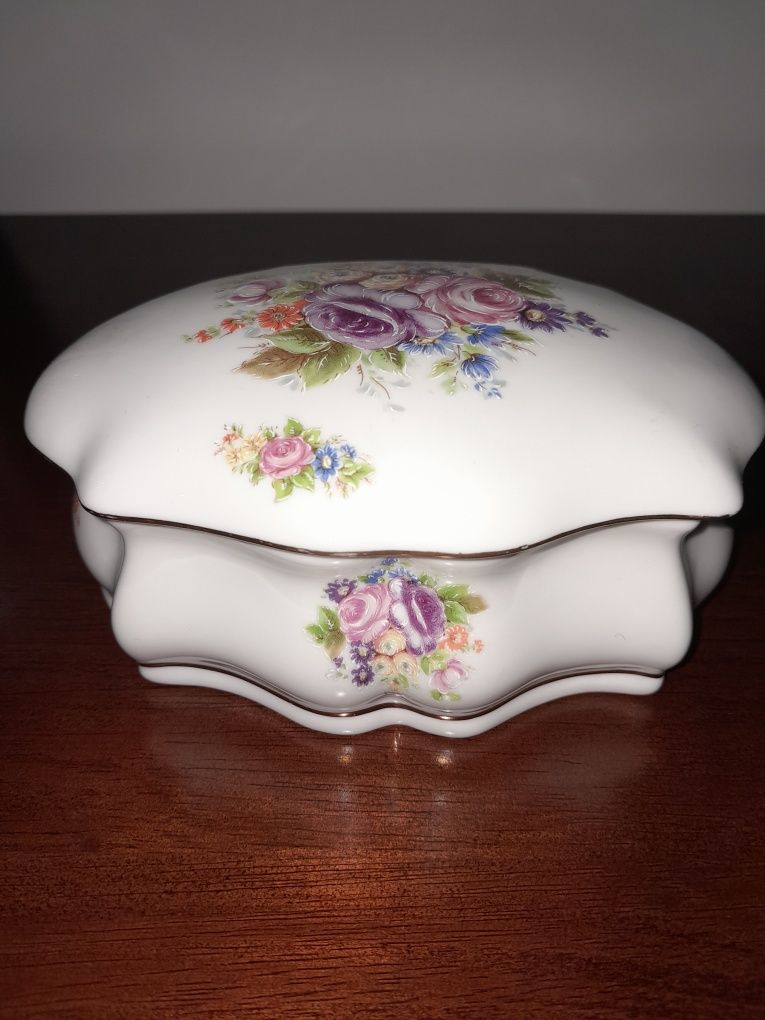 Potes e guarda jóias porcelana