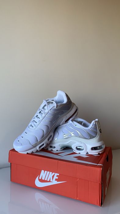 Tenis Nike TN branco