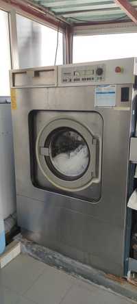 Máquinas de lavar roupa Miele Profissional e outros equipamentos