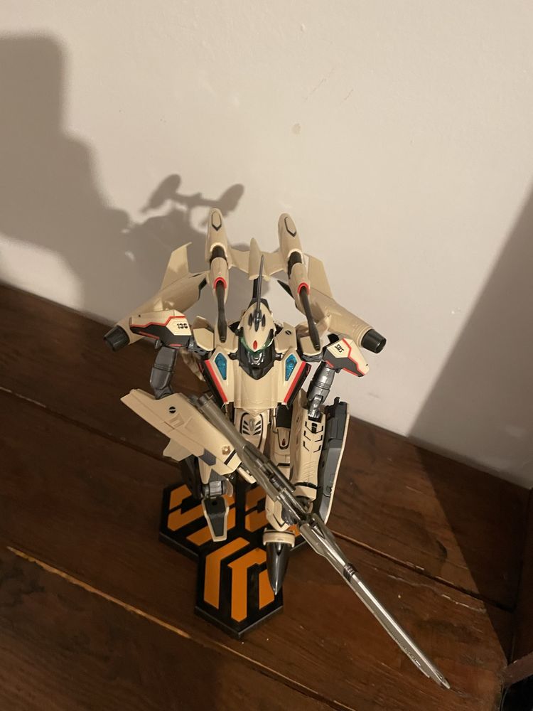 Japoński Transformers Bandai YF-29 Durandai Valkyrie Isamu Dyson Custo