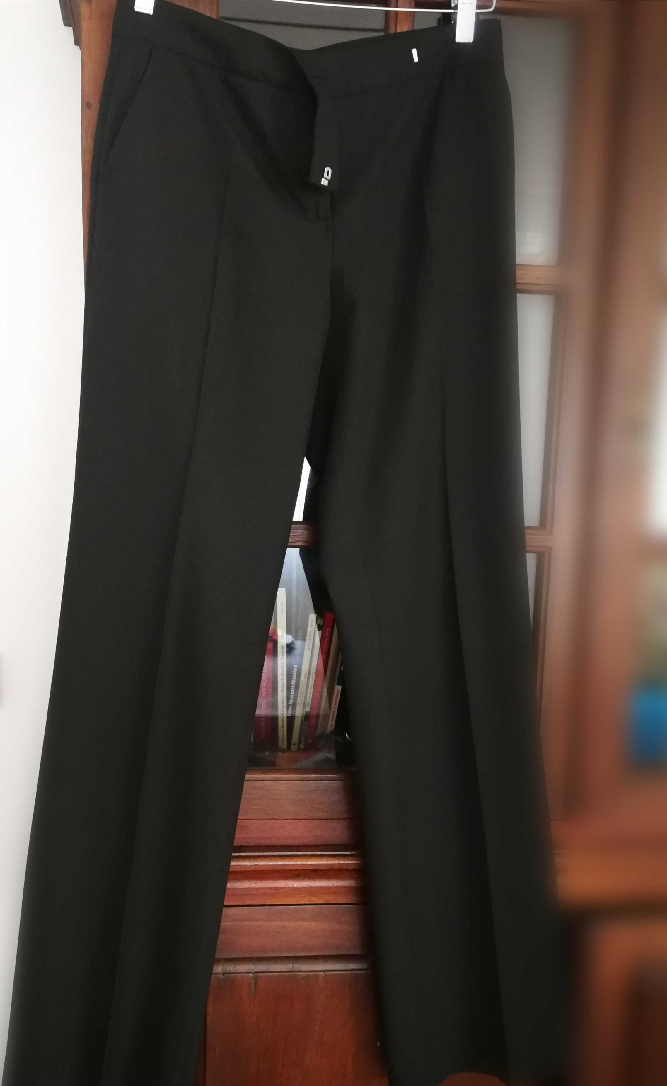 Bonitas calças de corte clássico