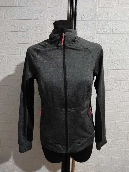 Bluza sportowa rozmiar m cena 25 zł