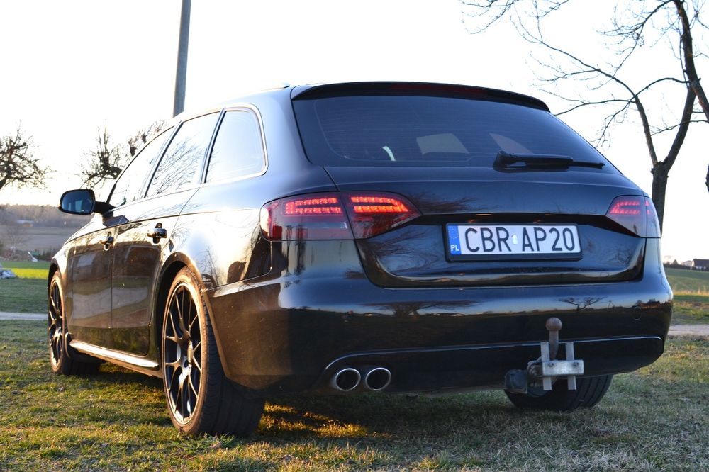 Polecam piekne Audi A4B8 2011 prywatna kola 19' Kolorowy fis