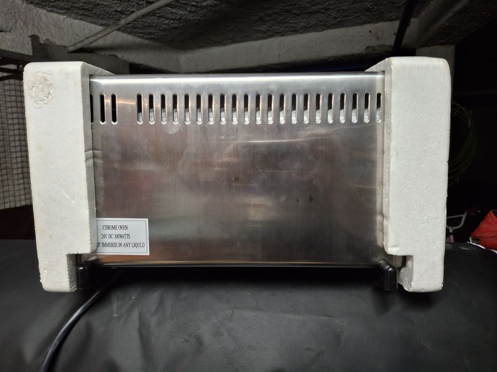 Vendo mini forno ligado por parte do isqueiro do carro/camiao