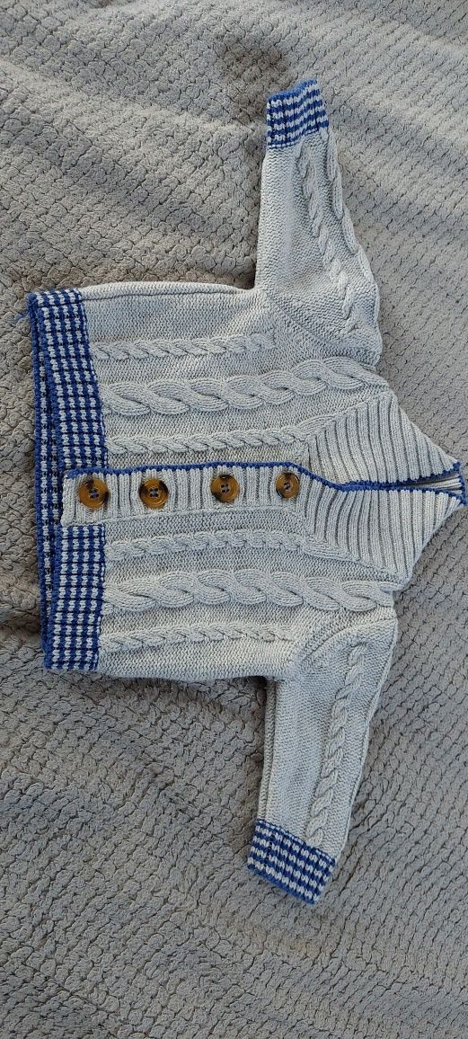 Sweter chłopięcy 3-6 m