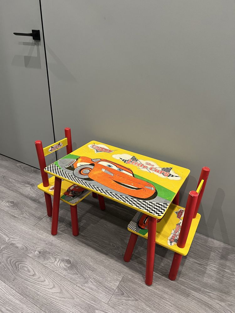 Комплект дитячий стіл та стільці
