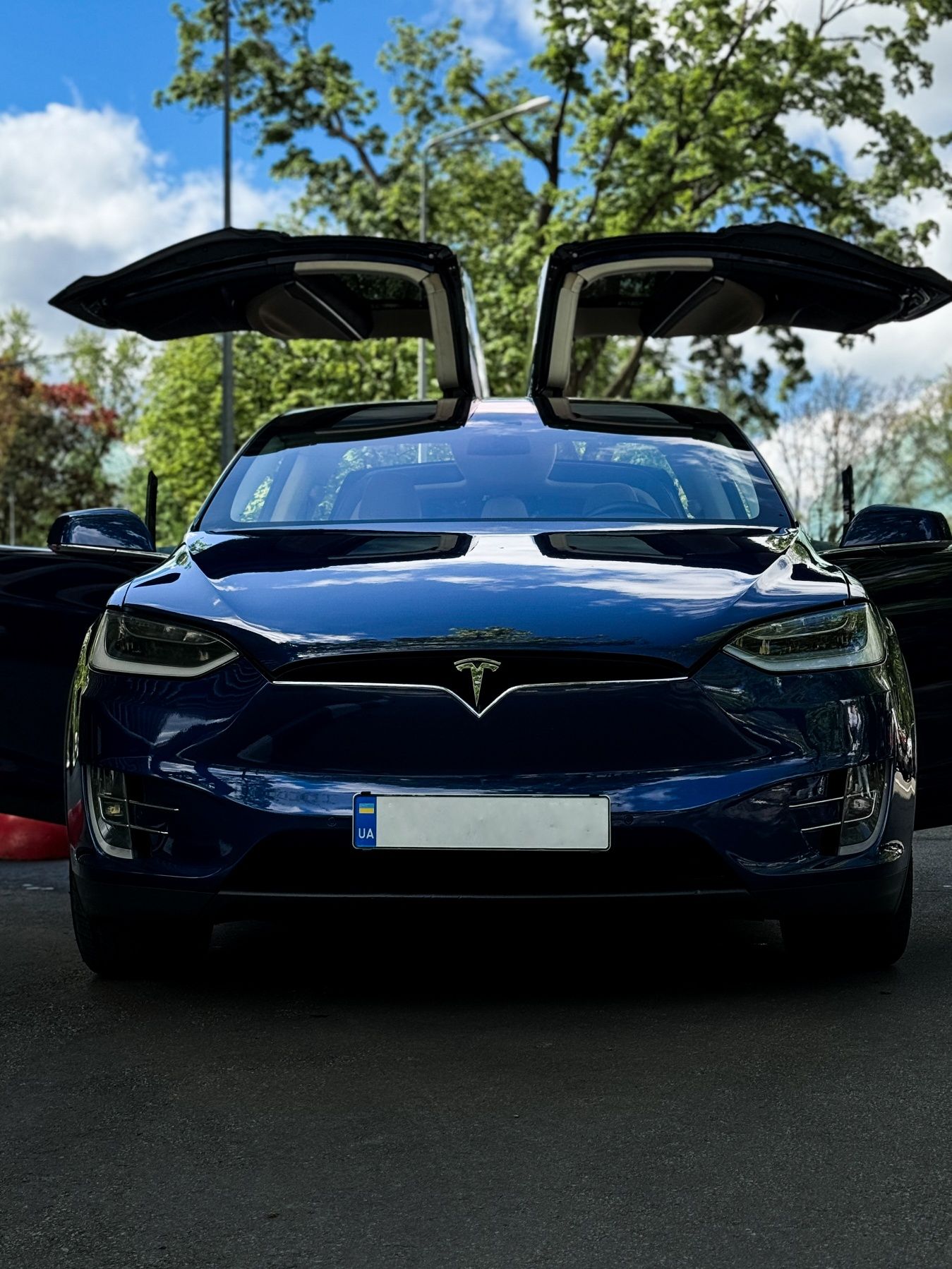 Tesla model x 90