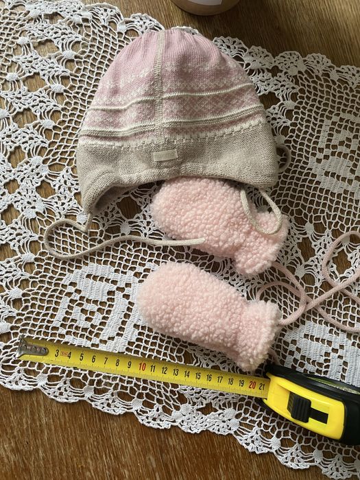 Комплект шапочка и варежки рукавички для новорожденных