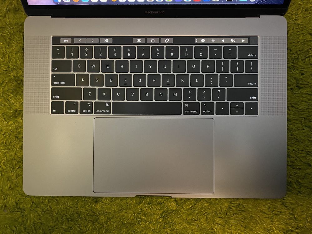 Ноутбук MacBook Pro 15 2018 I7-8850H 16GB 500SSD Space Gray