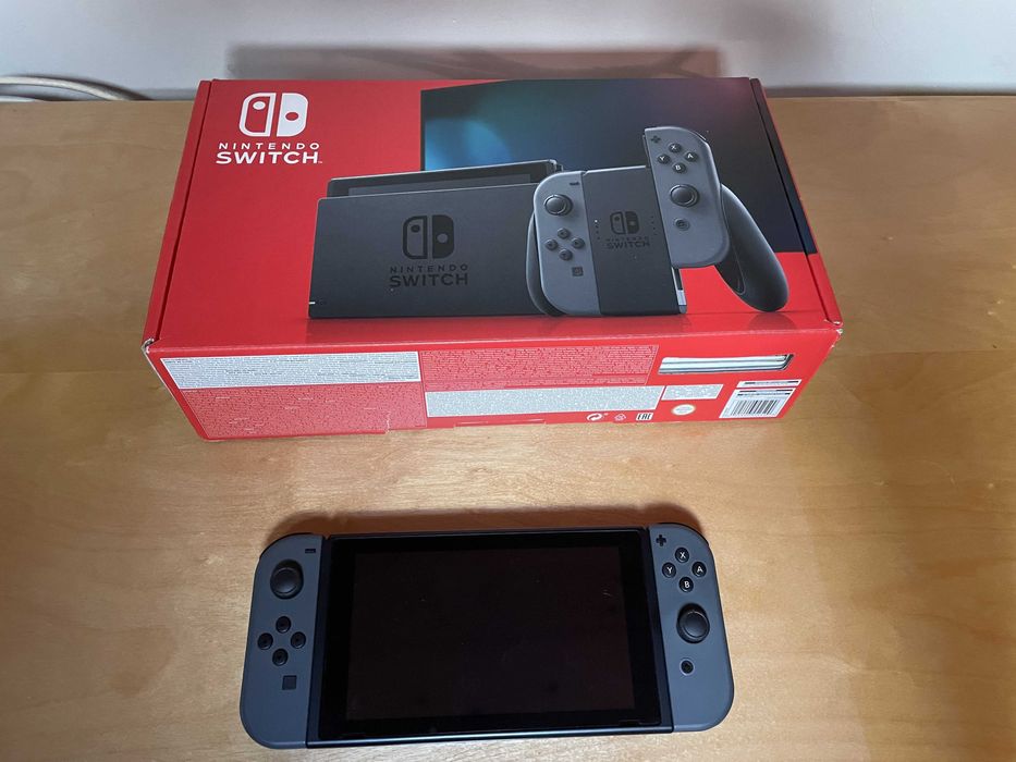 Nintendo Switch V2 com todos os acessórios