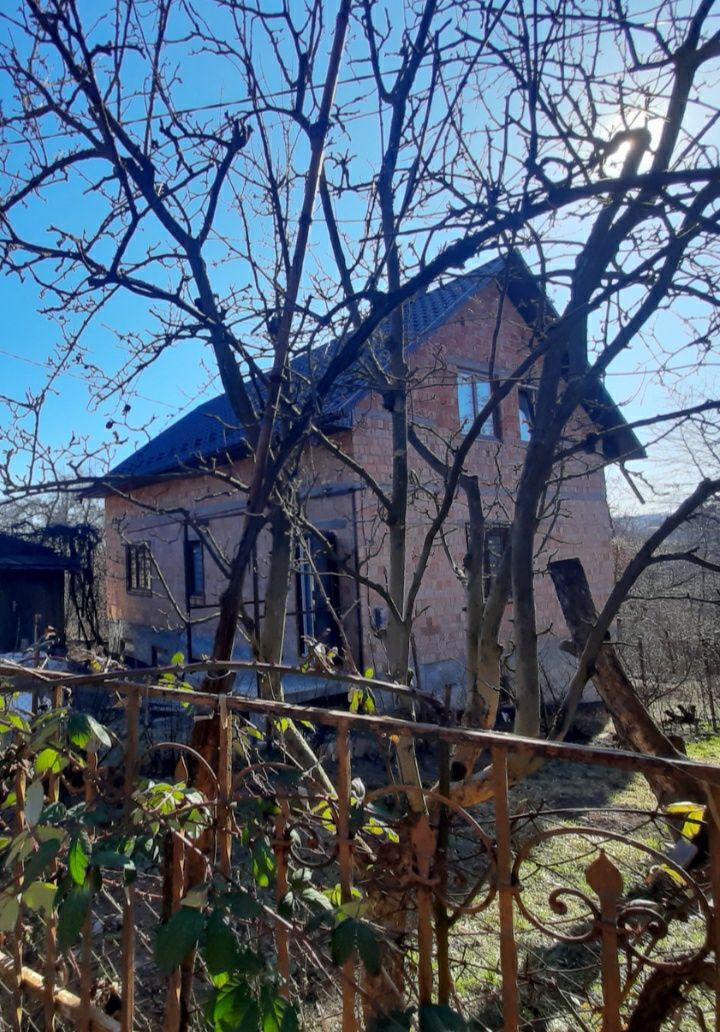 Садовий будинок на вул.Я.Степового, 206 кв.м., 5,16 сот, поруч ліс