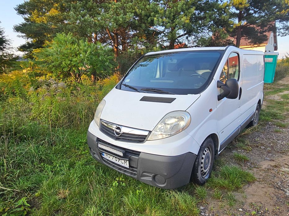 Opel Vivaro 2.0dci 90km faktura vat zamiana