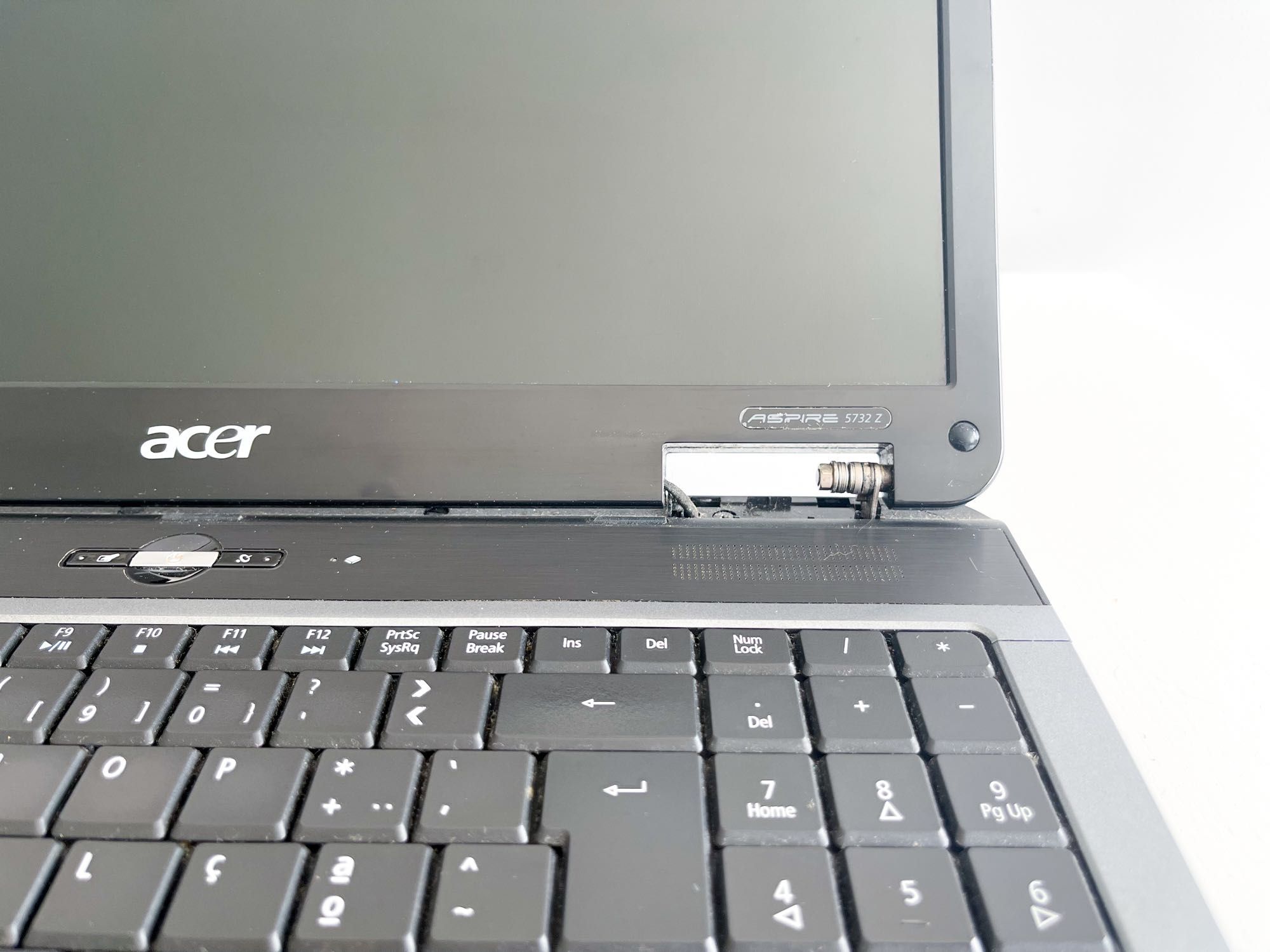 Portátil Acer 5732Z - Avariado