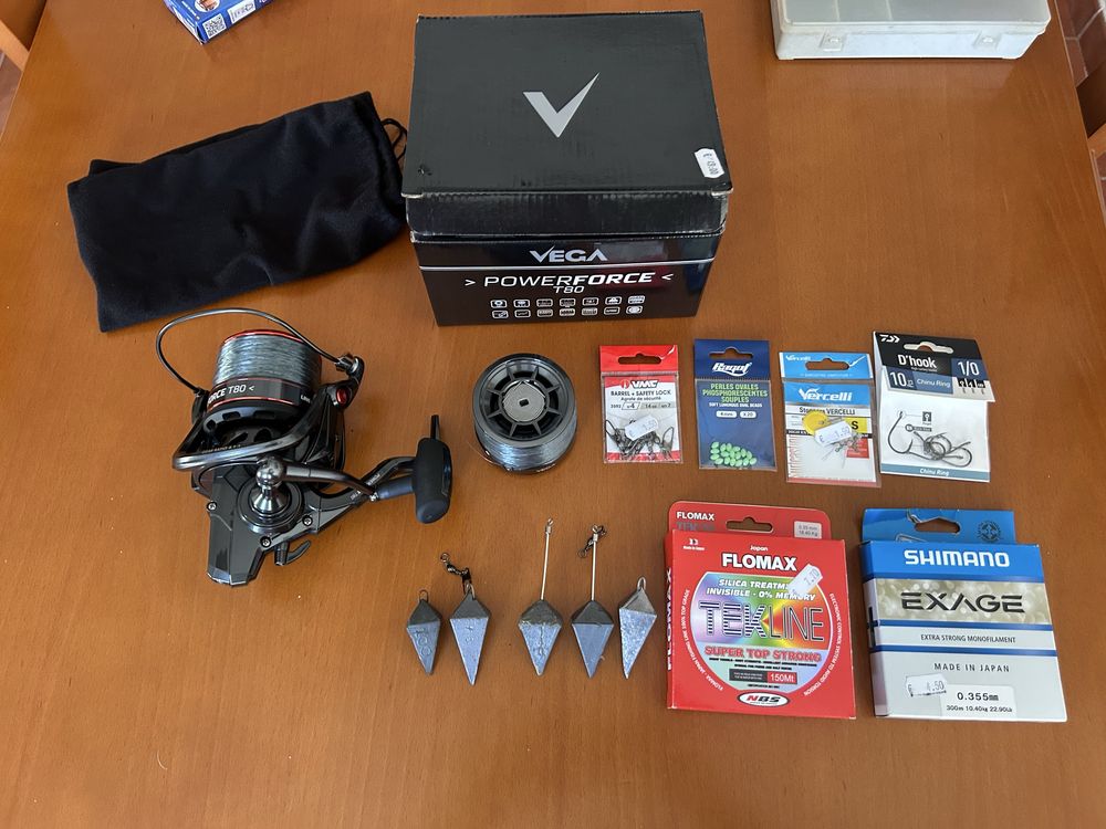 Conjunto Surfcasting + material Daiwa e Vega