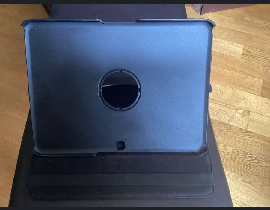 Samsung Galaxy Tab SM-T530 состояние идеальное (оригинал)Вьетнам