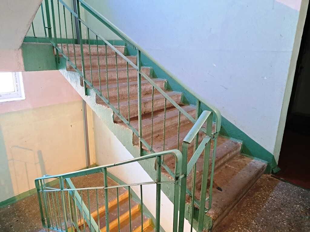 Сдам 3-кімнатну вул. Драгоманова, метро Позняки 10 хв. пішки