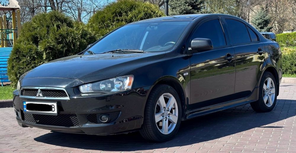 Продам Mitsubishi Lancer X 2011 1.5 газ бензин