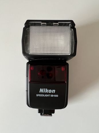 Lampa blyskowa NIKON SB-600