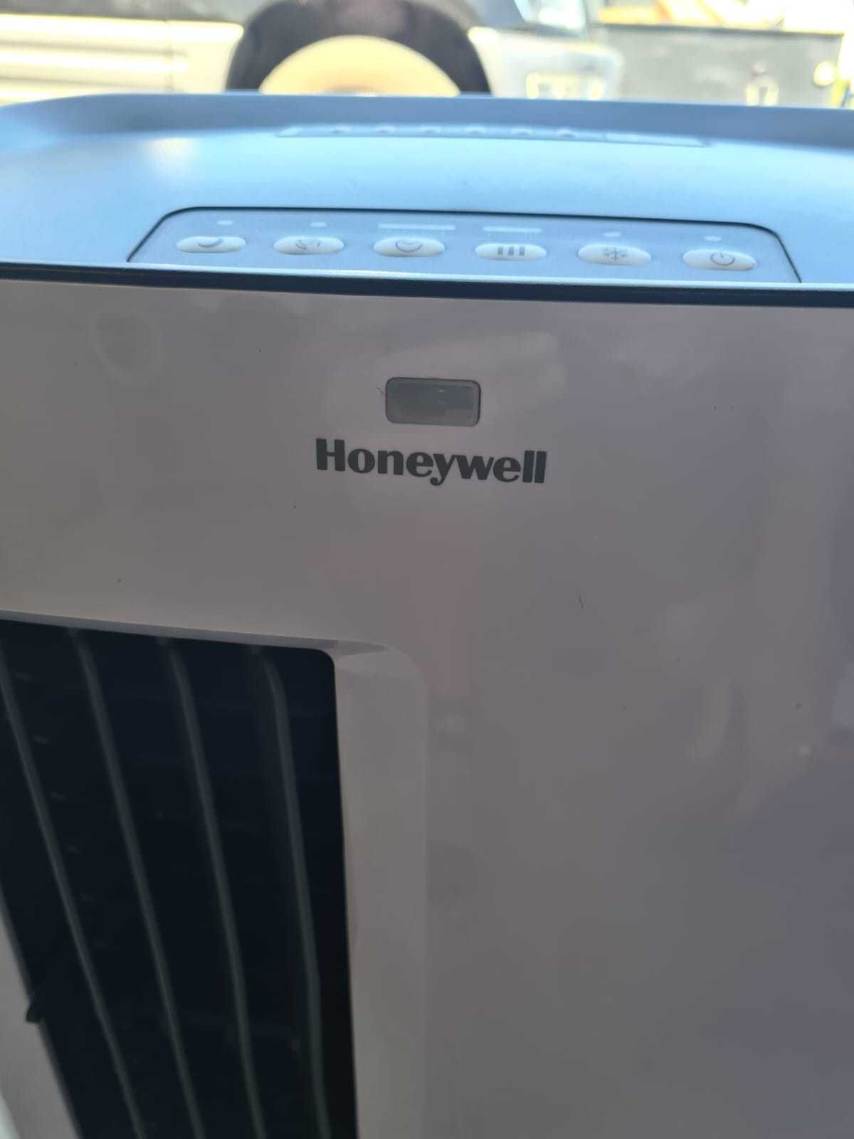 Klimator ewaporacyjny wodny CS071AE Honeywell 7L