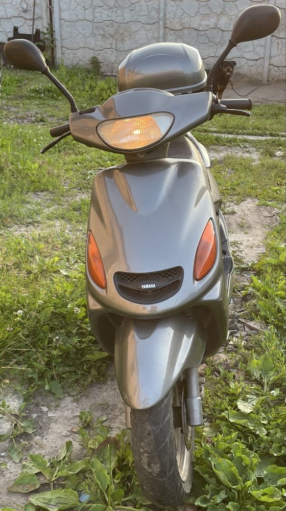 Yamaha grand axis 100