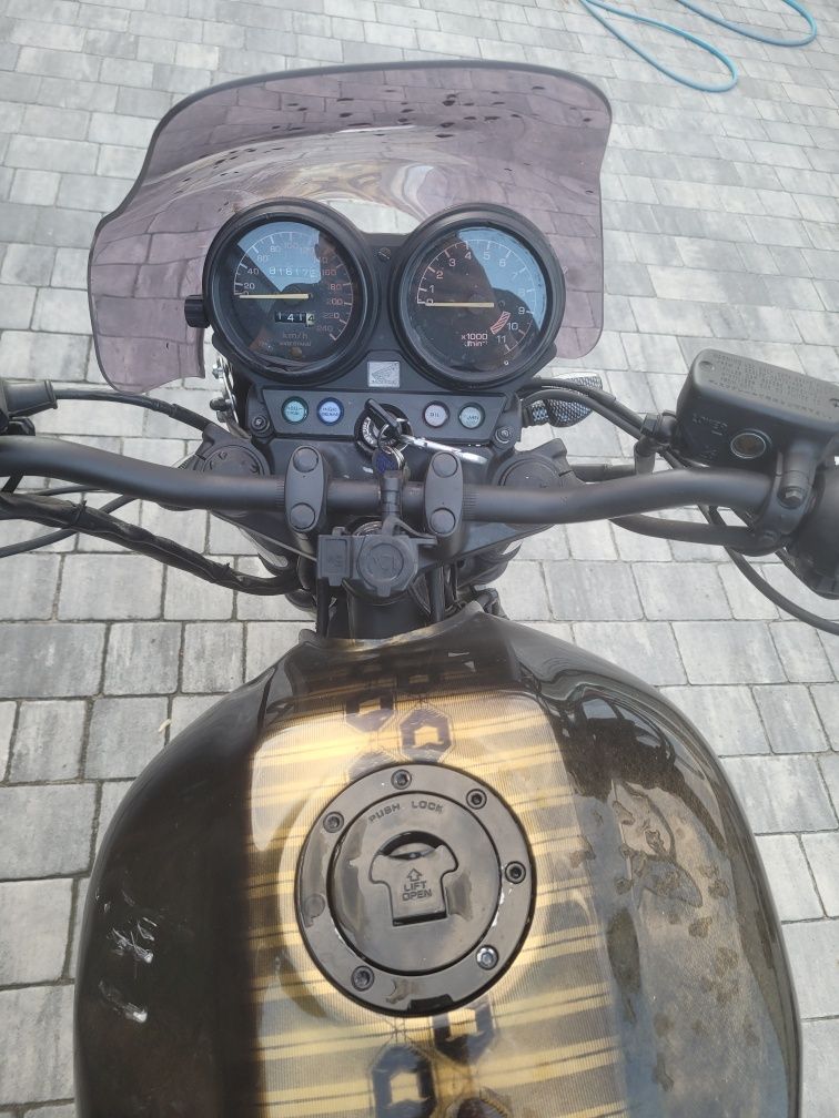 Motocykl honda cb 750