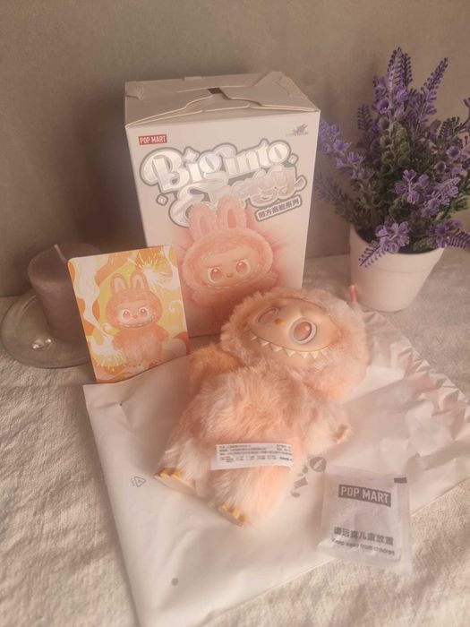 Happiness Labubu - Big into Energy