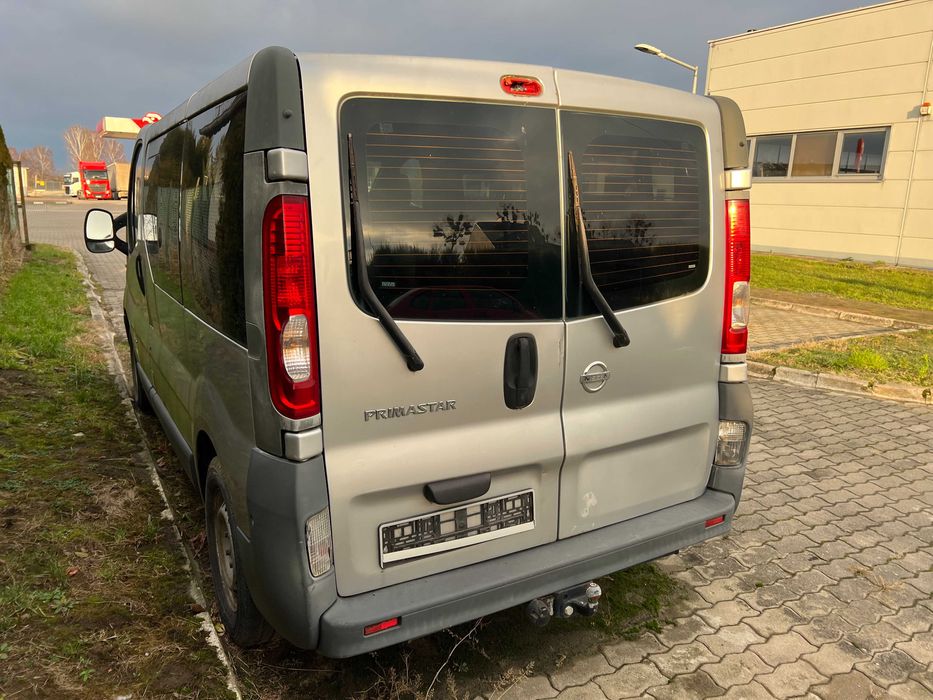 Syndyk sprzeda prawo własności samochodu ciężarowego Nissan Primastar