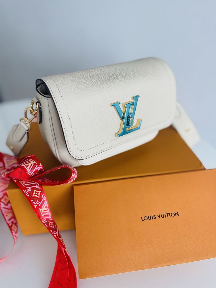 Сумка Louis Vuitton Lockme tender pochette metis літня