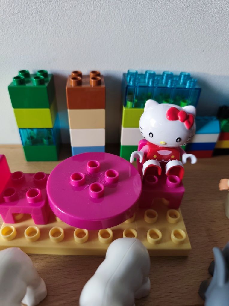 LEGO Duplo zoo, hello kitty