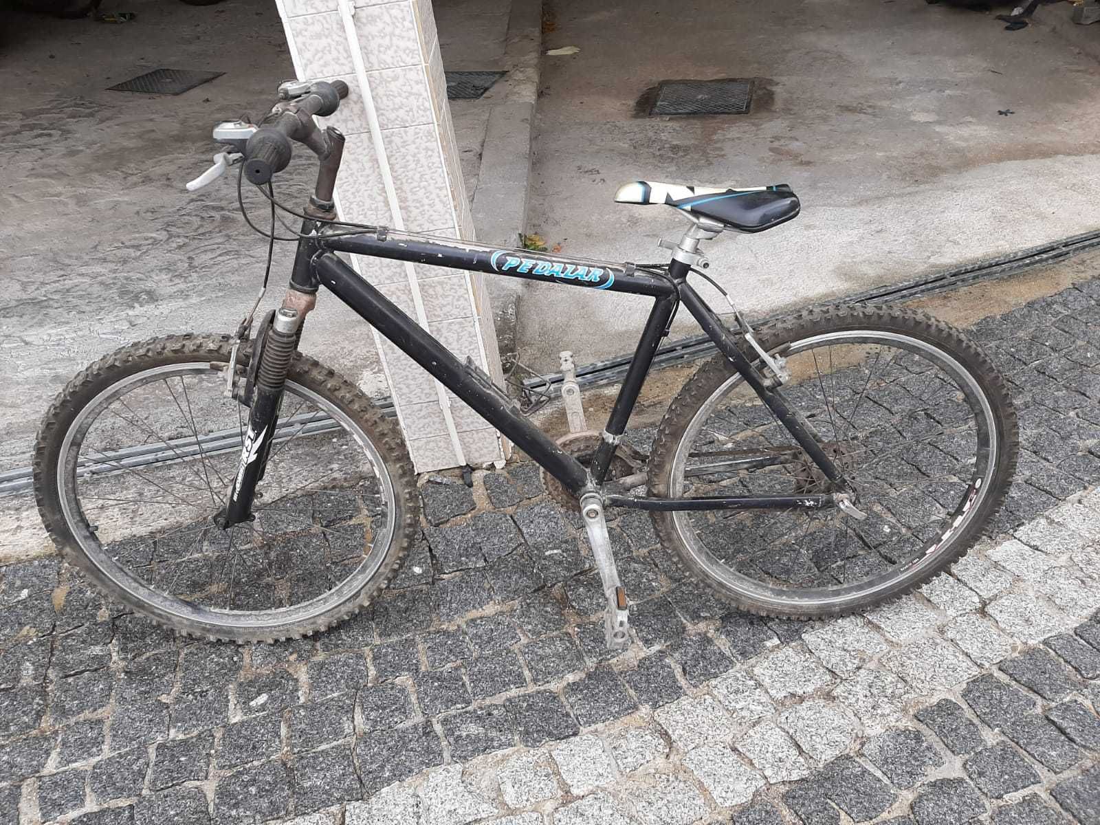 Vendo bicicleta.
