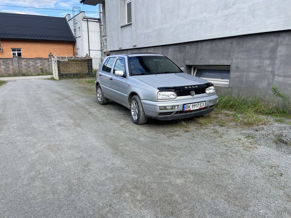 Продам Golf3 1.8 газ/бенз гольфік