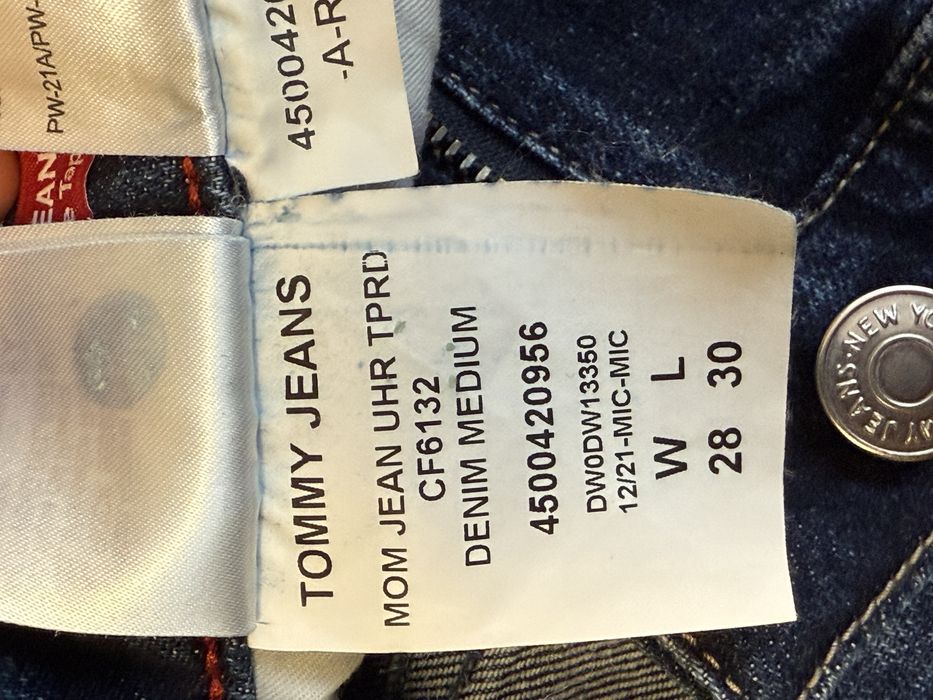 Джинси mom жіночі tommy hilfiger W28 L30