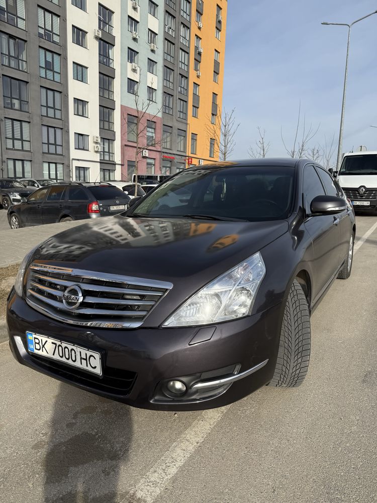 Продам домашню літучку. Nissan teana