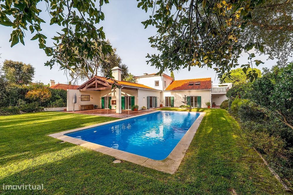 Moradia T5 para venda